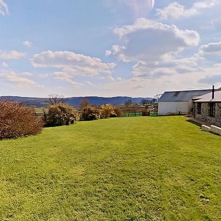 The Barn. Apartment Carmarthen Exterior photo