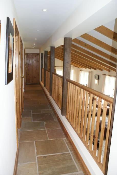 The Barn. Apartment Carmarthen Exterior photo