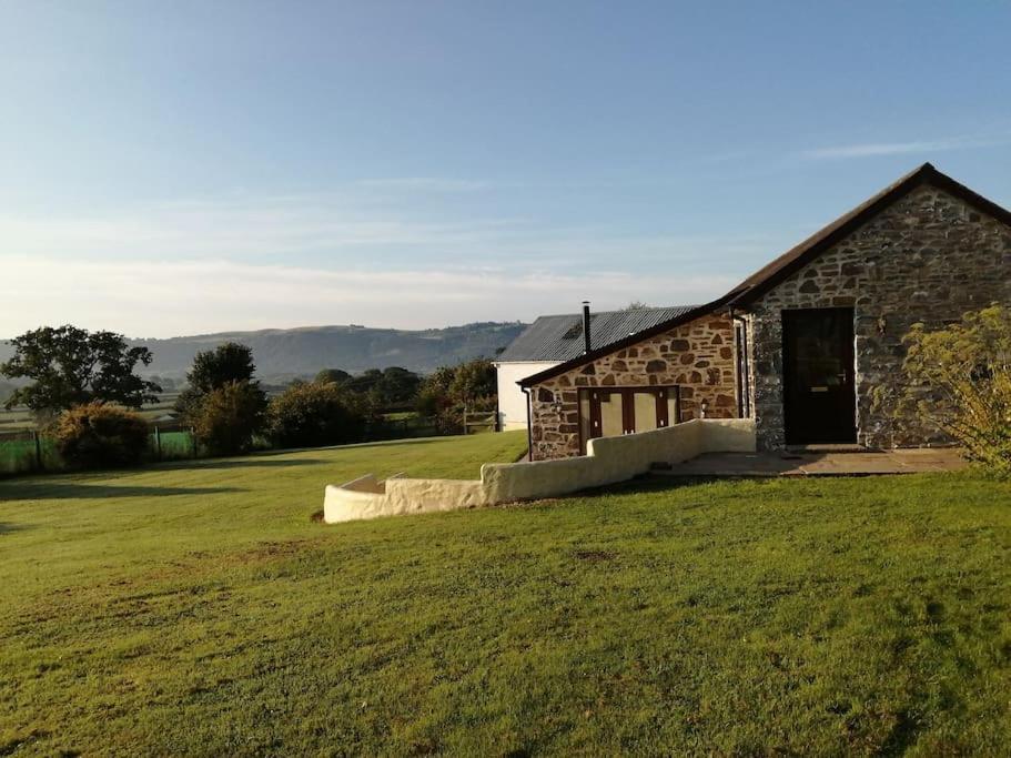 The Barn. Apartment Carmarthen Exterior photo